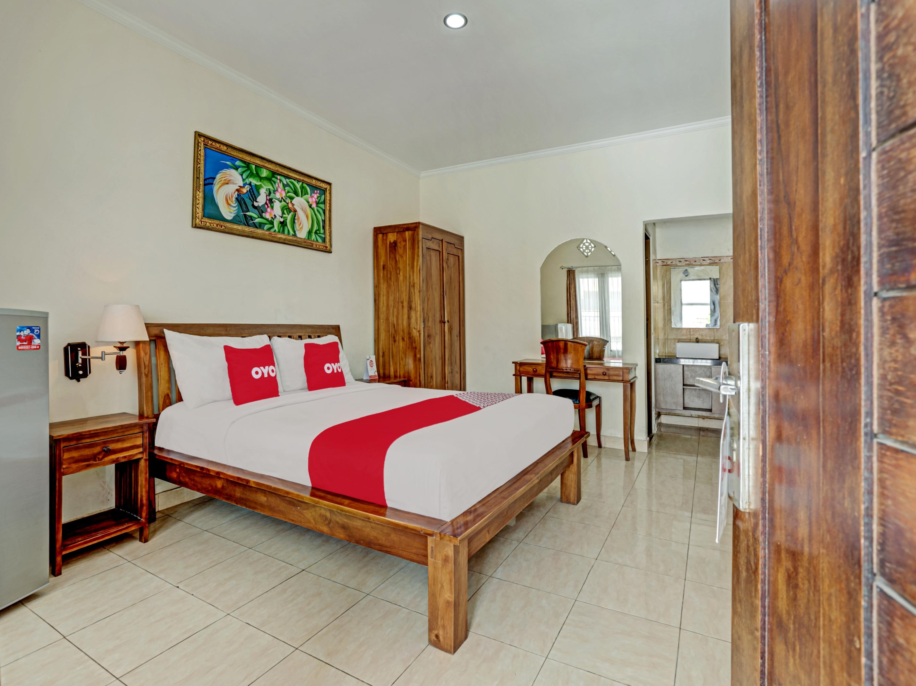 Super Oyo 3904 Kiki Residence Bali Легиан Екстериор снимка