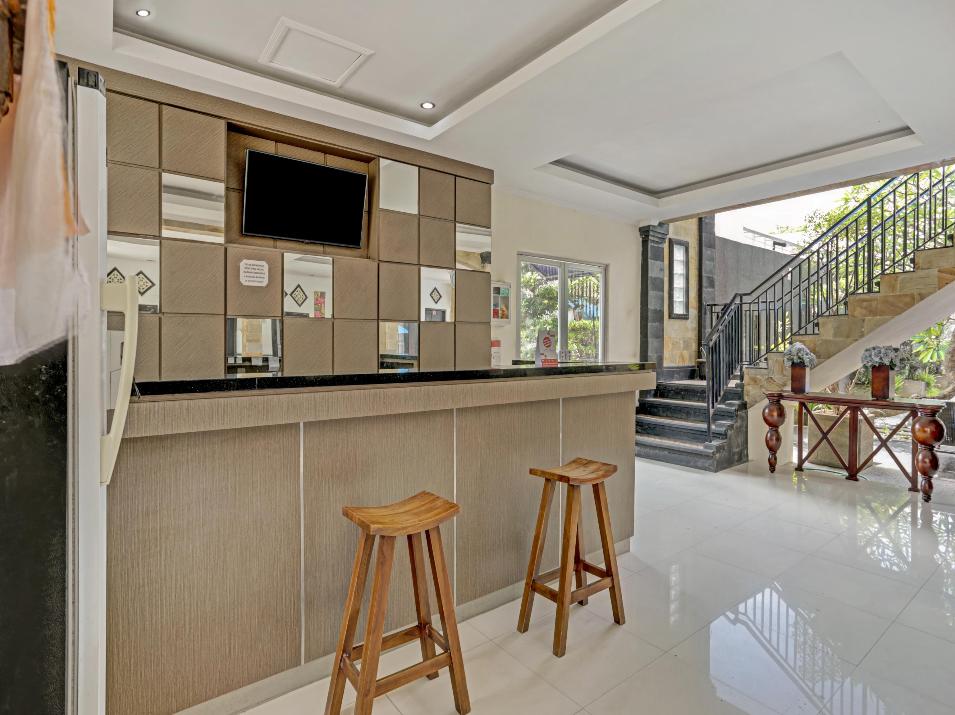 Super Oyo 3904 Kiki Residence Bali Легиан Екстериор снимка