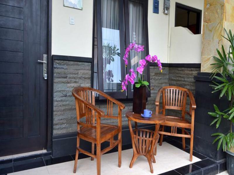 Super Oyo 3904 Kiki Residence Bali Легиан Екстериор снимка